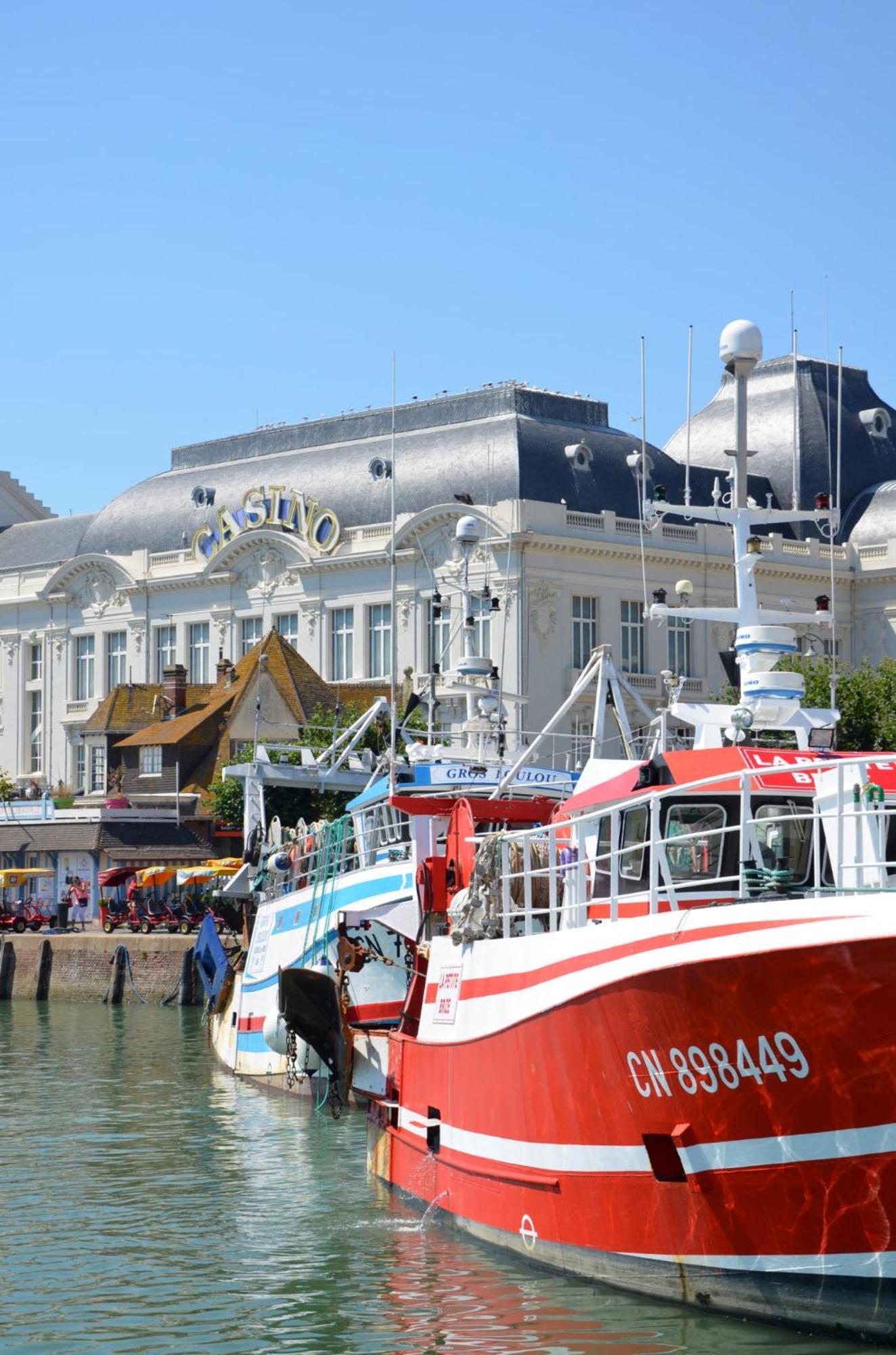 Le Trouville - Hotel De Charme ภายนอก รูปภาพ