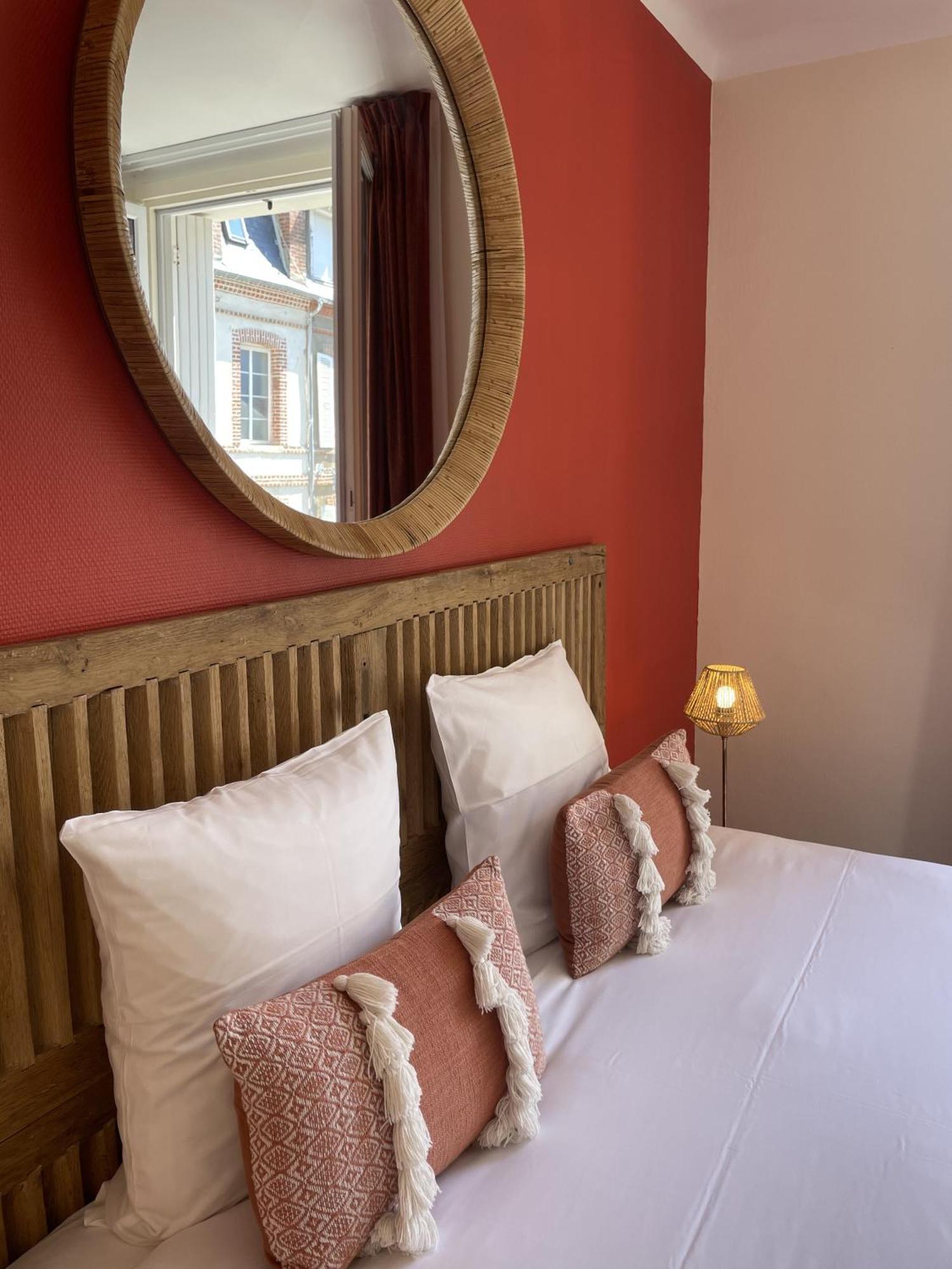 Le Trouville - Hotel De Charme ภายนอก รูปภาพ